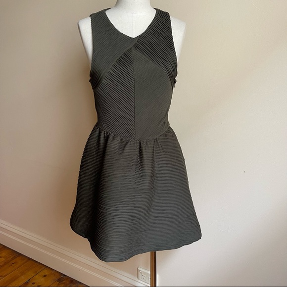 Topshop Dresses & Skirts - TOPSHOP | Textured Dress | size 10